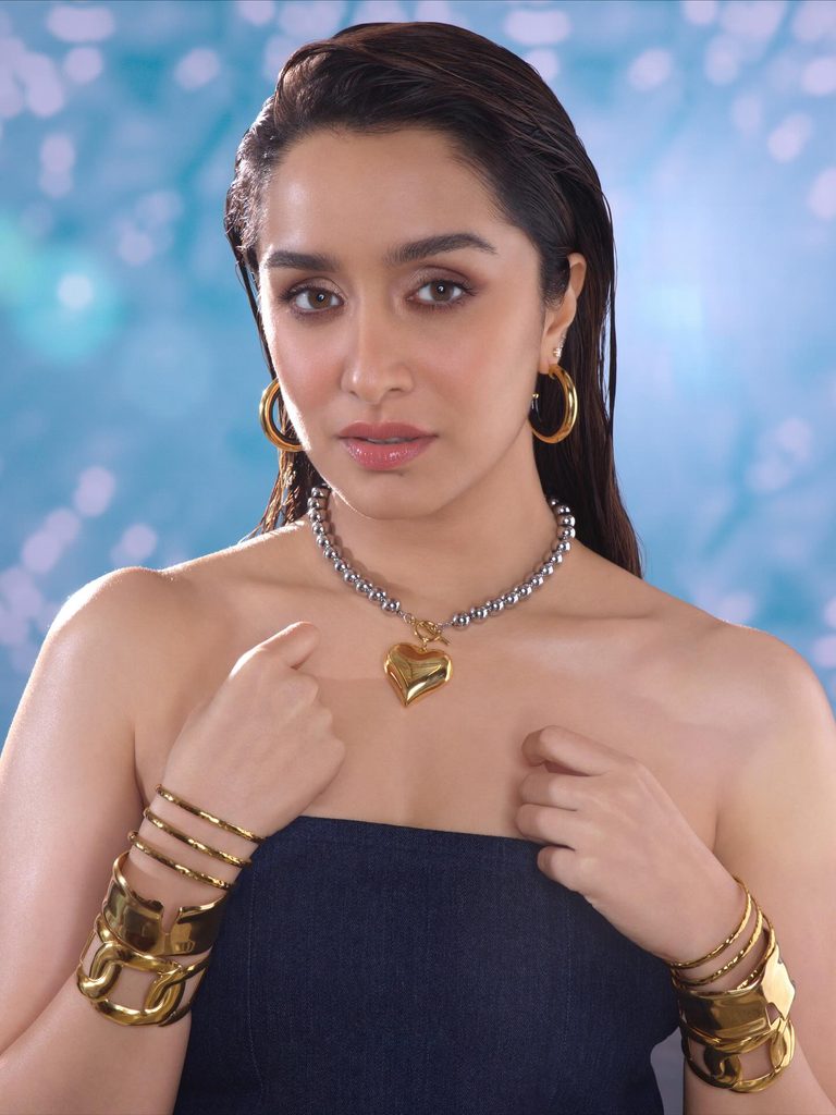 Shraddha Kapoor’s Viral Retouching Rant Sparks a Bigger Beauty Conversation About Real Skin 14 583919950 18555791923038573 2220443872258860551 n Hunterfly Style The New "No-Filter" Beauty Doesn't Mean No Makeup