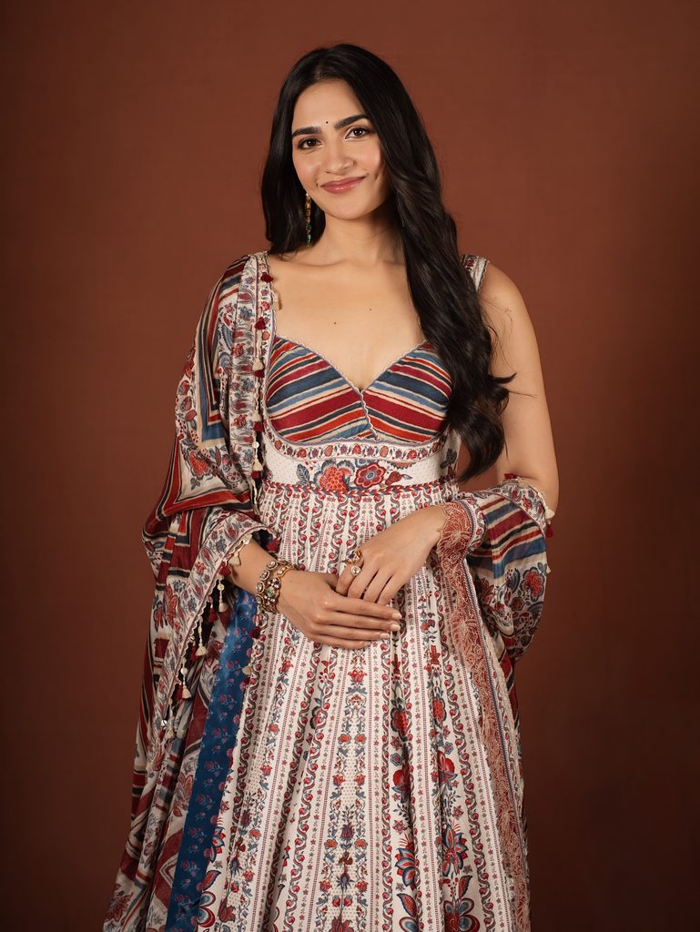 Rukmini Vasanth Redefines Heritage Glamour in a Printed Karan Torani Ensemble 13 689891612 18586736689006854 2488856558352560909 n Hunterfly Style The Structured Bustier Creates a Modern Contrast