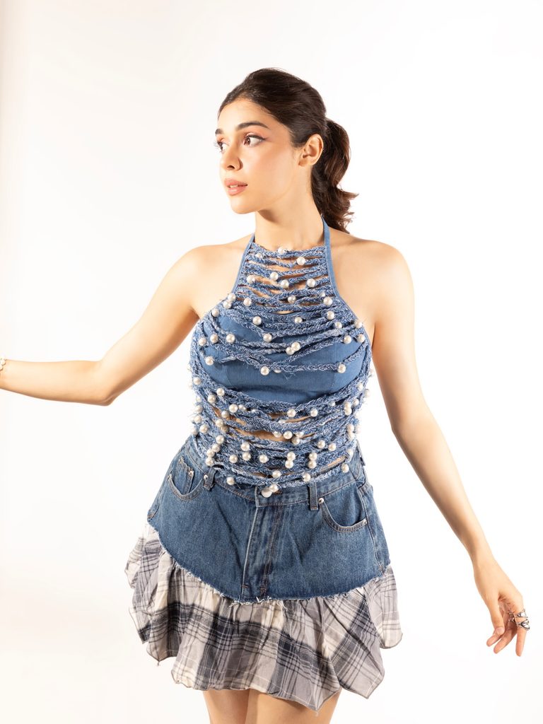 Eisha Singh Gives Denim a Y2K Update With Pearls, Plaid and Streetwear Attitude 12 745747894 18607354657007878 6329083664683472369 n 768x1024 1 Hunterfly Style The Denim Halter Top Takes Centre Stage