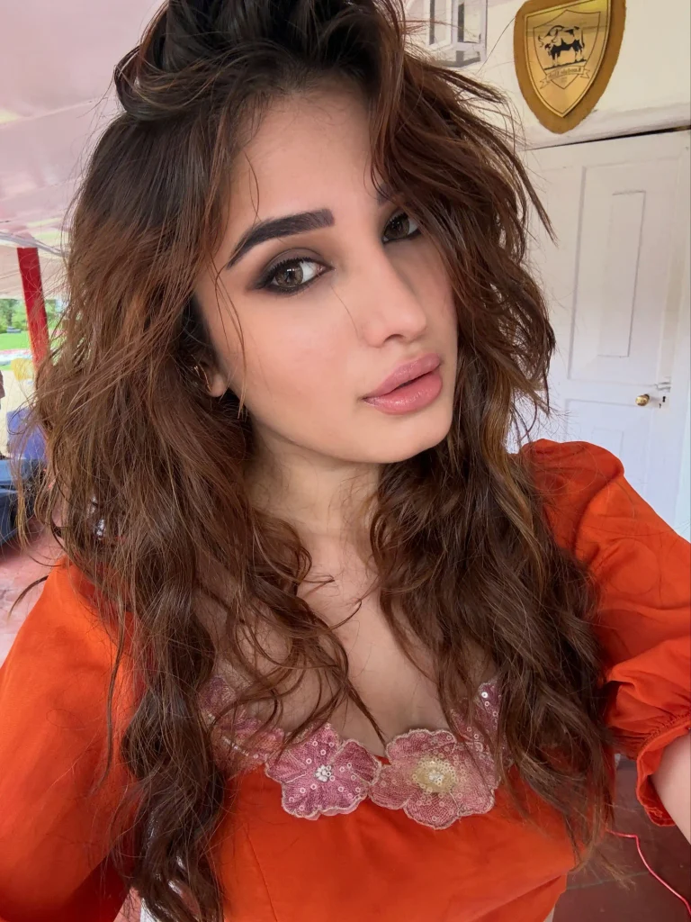 Rukaiya Jahan Chamak Serves Rustic Glamour and Timeless Elegance in a Striking Behind-the-Scenes Style Diary 16 757798151 18383984968202311 5574257674081994699 n 6 11zon 768x1024 1 Hunterfly Style Why Minimal Styling Works Here
