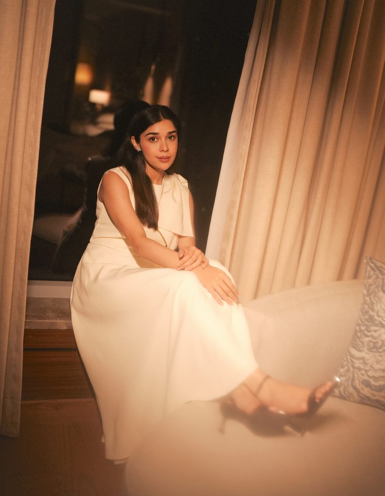 Rukmini Vasanth Captures Timeless Elegance in an Ivory Draped Dress 13 772466193 18616718836007878 4693486937389517259 n Hunterfly Style The Cinematic Quality Comes From Restraint