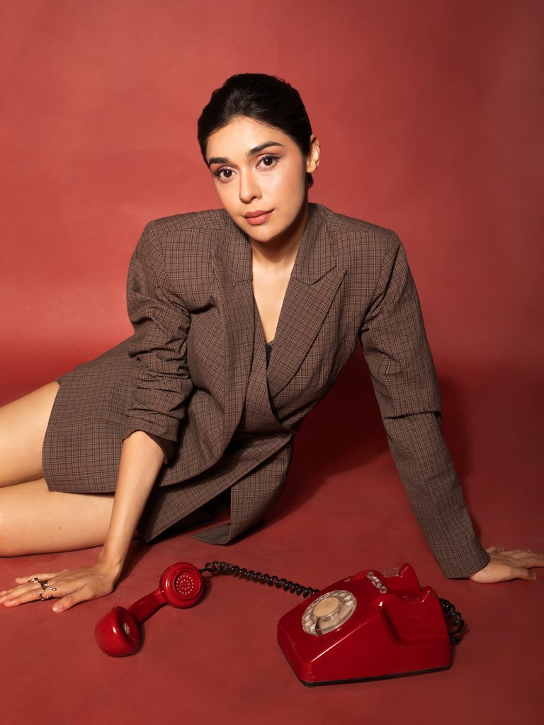 Why This Kind of Power Dressing Works