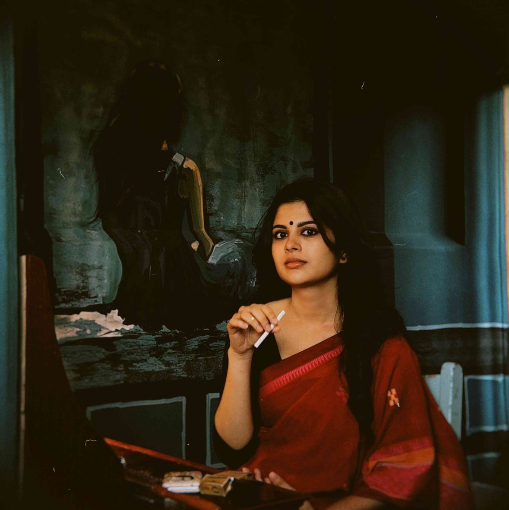 Sanjana Anand's Crimson Saree Look Is All About Understated Drama
