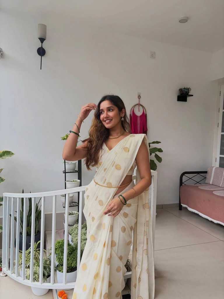 The Art of the Drape: Redefining Festive Minimalism in Ivory and Gold 13 WhatsApp Image 2026 08 31 at 8.14.14 PM Hunterfly Style Why Ivory and Gold Are Perfect for Festive Minimalism
