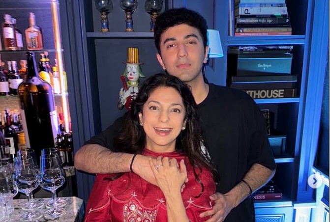 Juhi Chawla with her nephew Vir Jai Khosla, who fans say looks like Ranbir Kapoor.