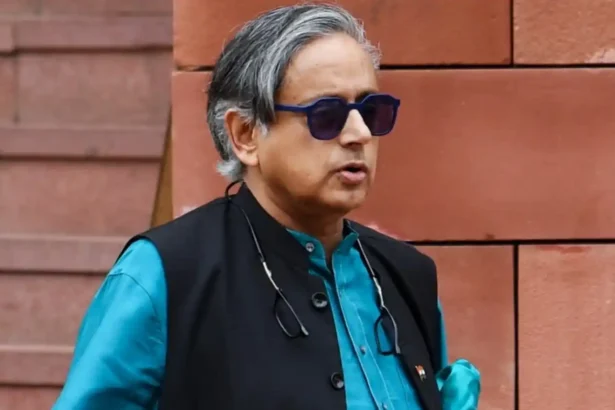 Hunterfly Shashi Tharoor Reviews Aryan Khans The Bads of Bollywood 1 Hunterfly Shashi Tharoor Reviews Aryan Khans The Bads of Bollywood 1