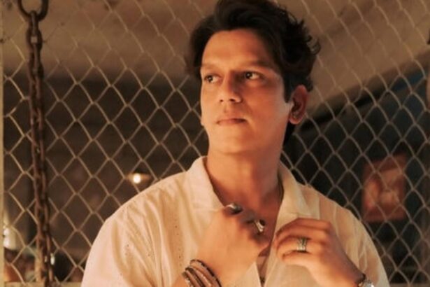 Hunterfly 025 11 09 101937 Vijay Varma candidly discussing mental health in podcast