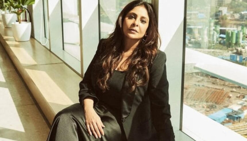 Hunterfly 025 11 11 161725 Shefali Shah on set promoting Delhi Crime 3