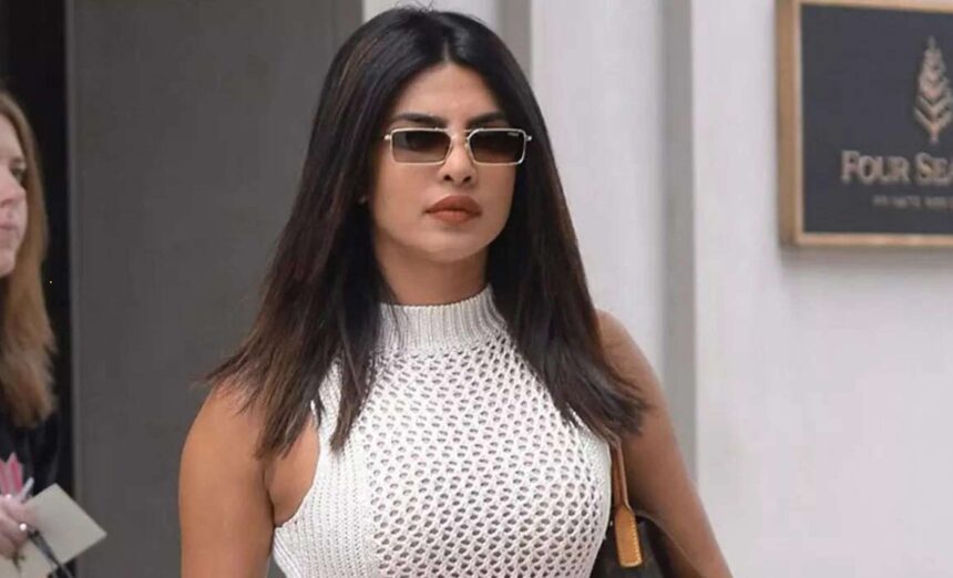 Hunterfly 025 11 21 143235 Bollywood stars Priyanka Chopra, Ranbir Kapoor, and Alia Bhatt reinventing their style