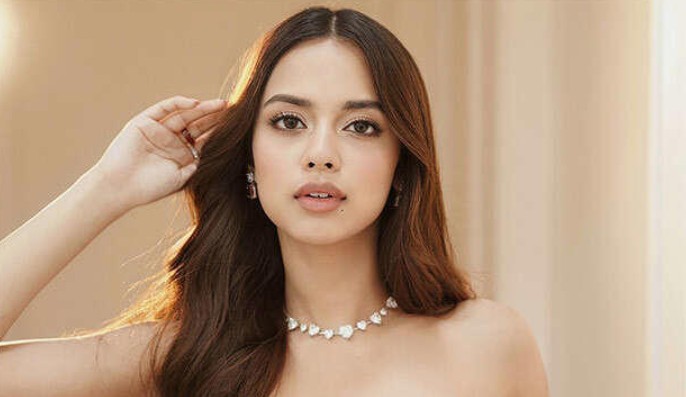 Hunterfly 2025 11 20 111833 Young Bollywood actresses including Ananya Panday and Janhvi Kapoor