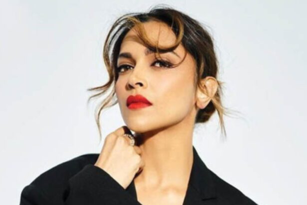 Hunterfly 25 11 15 094454 Deepika Padukone on film set, Bollywood actress advocating work-life balance, Deepika with daughter Dua, mental health awareness event, Deepika with Shah Rukh Khan.