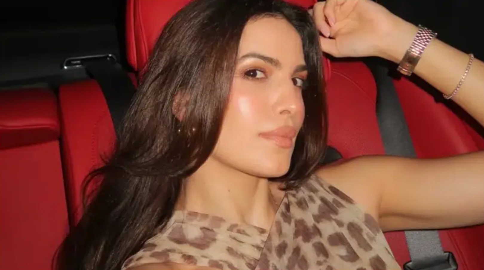 Natasa Stankovic flaunts her new orange Land Rover Defender in Mumbai