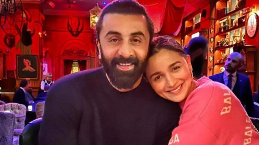 Hunterfly 025 12 05 220916 Ranbir Kapoor with daughter Raha during emotional fatherhood moments