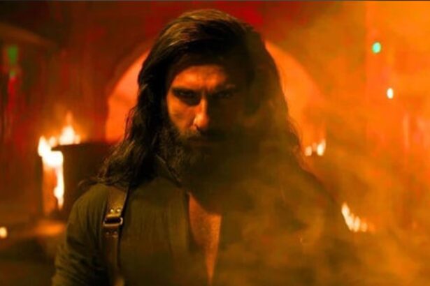 Ranveer Singh in Dhurandhar action scene
