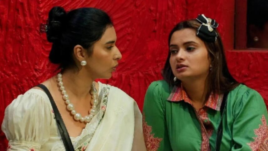 Hunterfly 025 12 10 102516 Tanya Mittal reveals reason for unfollowing Neelam Giri