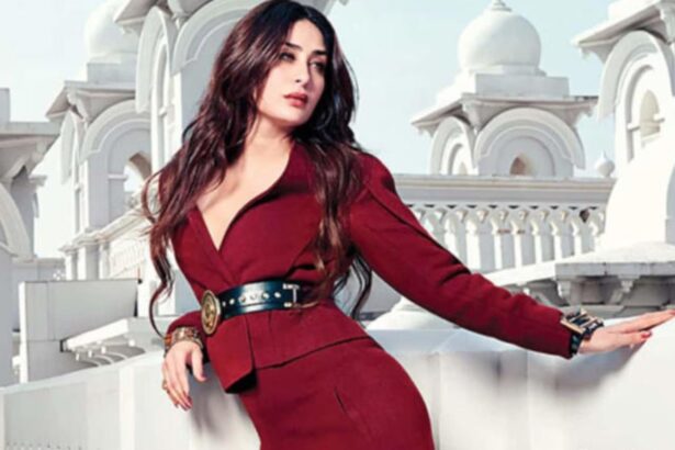 Kareena Kapoor Khan during her fitness transformation, guided by dietician Rujuta Diwekar.