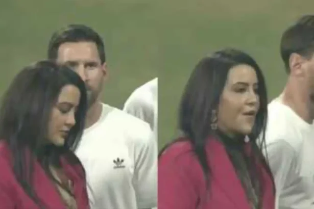 Hunterfly Amruta Fadnaviss Chewing Gum Selfie with Lionel Messi Goes Viral 1