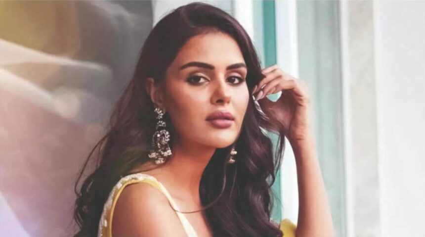 Priyanka Chahar Choudhary as Naagin