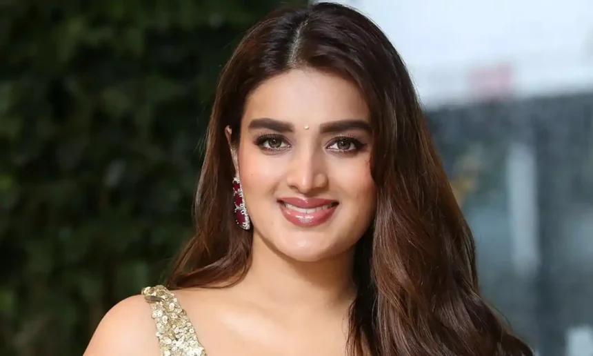 Hunterfly Nidhhi Agerwal 1 Hunterfly Nidhhi Agerwal 1