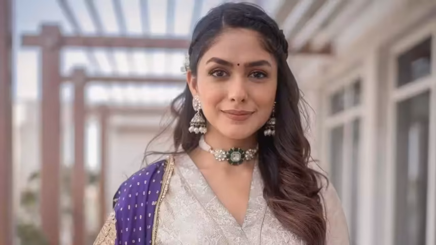 Hunterfly gfdgfgf Mrunal Thakur