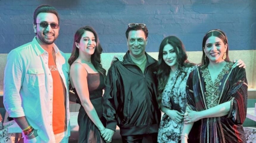 Madhur Bhandarkar on the set of The Wives