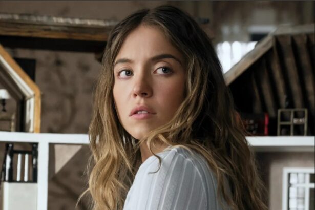 Sydney Sweeney in The Housemaid