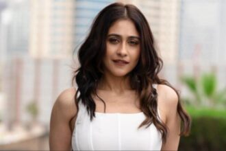 Hunterfly 026 02 10 004623 Regina Cassandra in an intense look