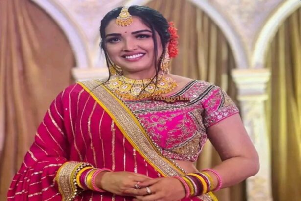 Amrapali Dubey posing at a public event