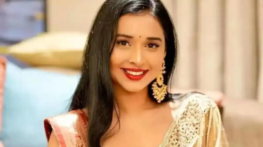 Hunterfly 2026 02 18 191358 Tanya Mittal reacting to trolling over western clothes tweet