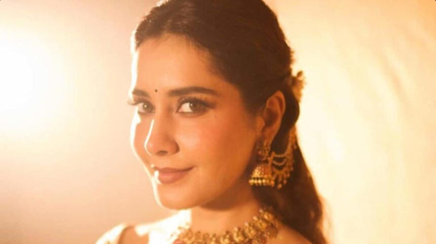 Raashii Khanna shares Shiv Kailashon Ke Waasi bhajan on Maha Shivratri