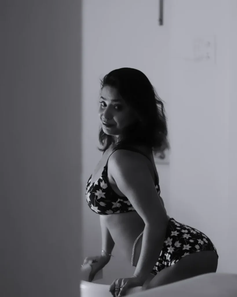Awesome Ghosham: A Glamorous Gallery of the Web Series Star