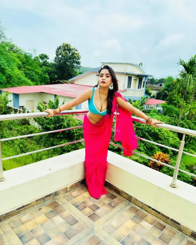 Awesome Ghosham: A Glamorous Gallery of the Web Series Star