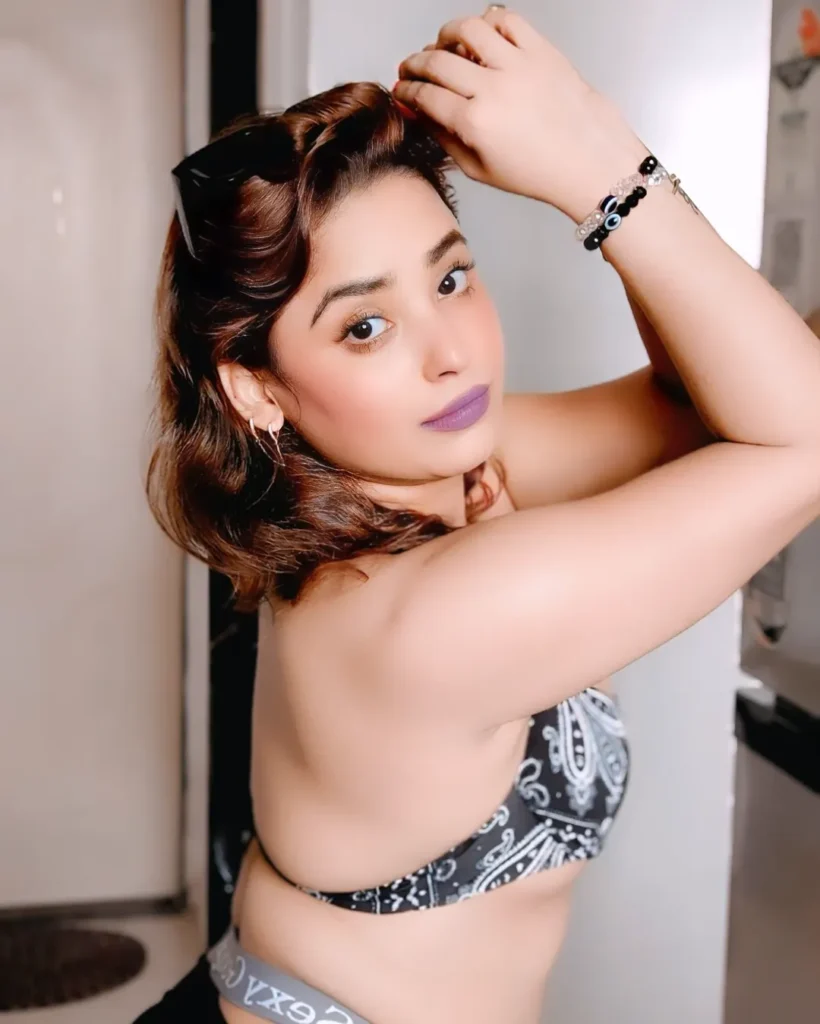 Awesome Ghosham: A Glamorous Gallery of the Web Series Star