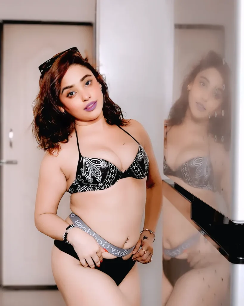 Awesome Ghosham: A Glamorous Gallery of the Web Series Star