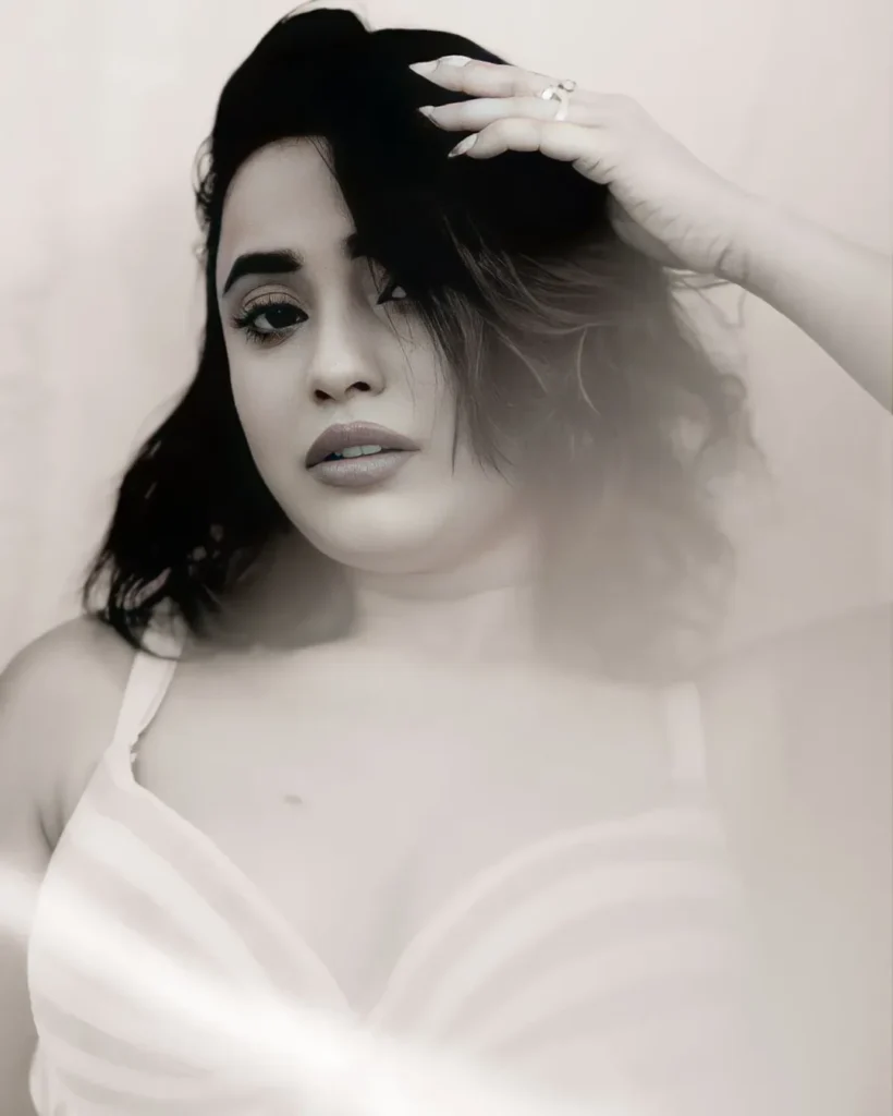 Awesome Ghosham: A Glamorous Gallery of the Web Series Star