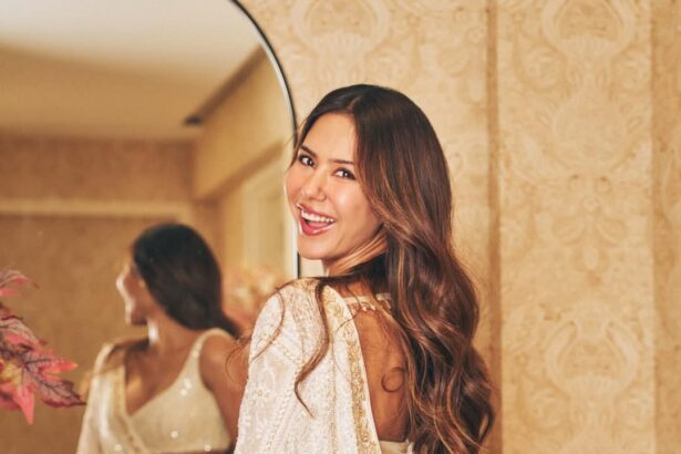 hunterfly Sonam Bajwa Reimagines the Classic Chikankari Saree With a Modern Twist 2