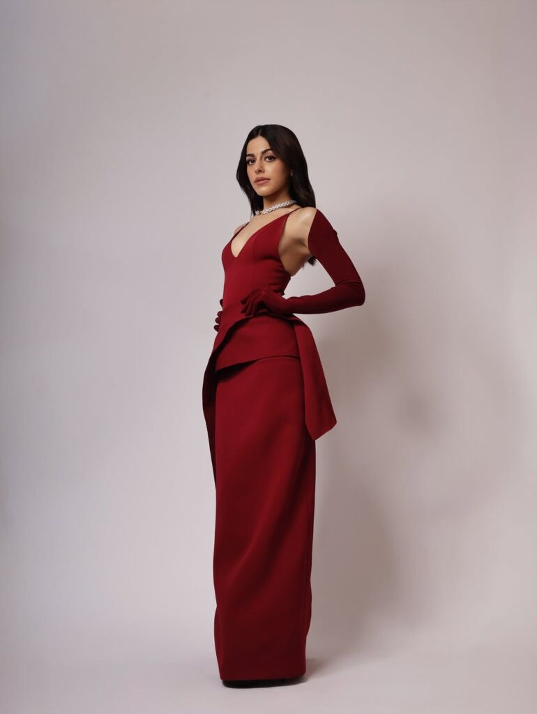 Valentine’s Day 2026: From Kriti Sanon to Shraddha Kapoor, 7 Bollywood Divas Turning Up the Heat in Red
