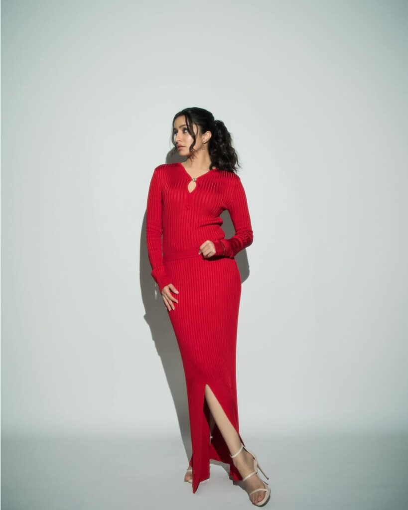 Valentine’s Day 2026: From Kriti Sanon to Shraddha Kapoor, 7 Bollywood Divas Turning Up the Heat in Red