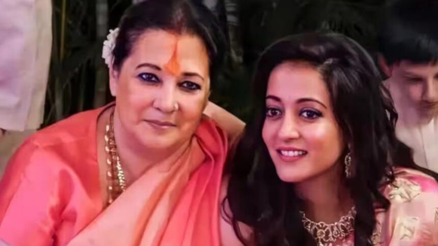 Raima Sen with Moon Moon Sen unseen family birthday photos