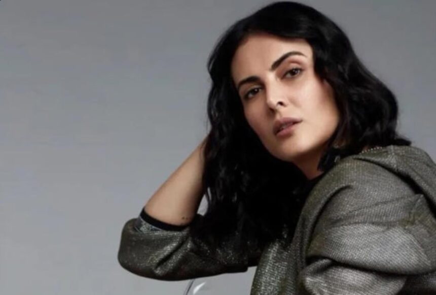 Hunterfly 2026 03 04 151300 Mandana Karimi speaking about leaving India and returning to Iran