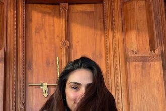 Hunterfly 2026 03 04 184447 Athiya Shetty and KL Rahul visiting Kukke Subramanya Temple in Mangalore with baby Ivara