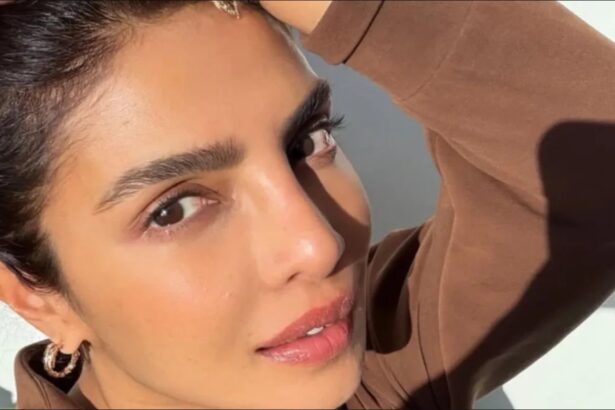"Priyanka Chopra Jonas presenting at Oscars 2026, live coverage in India"