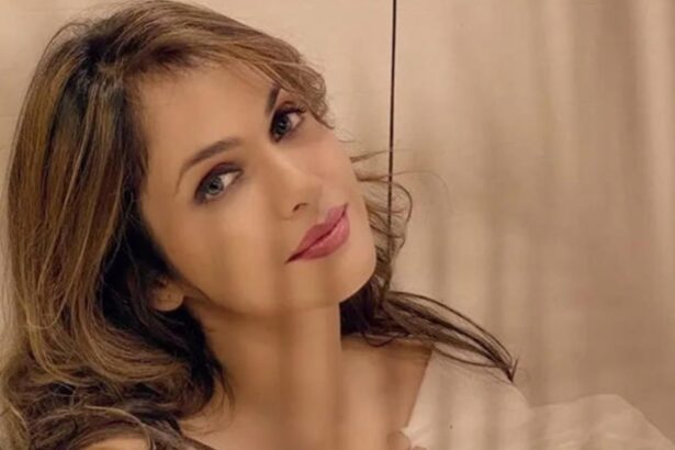 Isha Koppikar morning routine cinnamon turmeric coffee wellness
