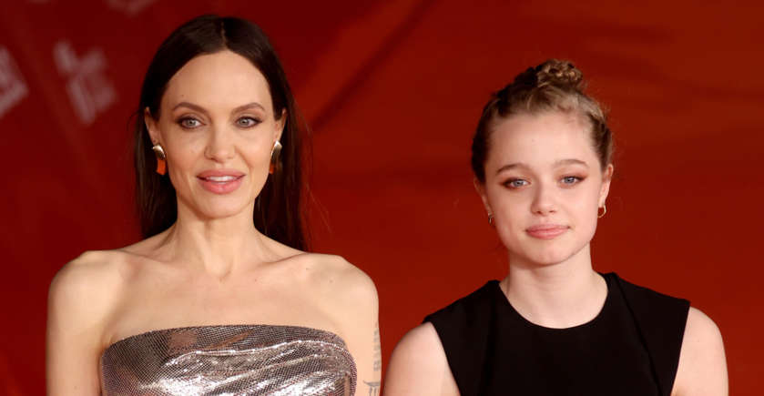 Celebrity mothers and daughters who look identical at the same age