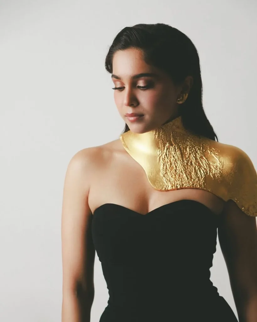 Hunterfly In custom @misho designs couture for @vogueindia Forces of Fashion %E2%80%9825 %E2%9C%A8Thankyou for honouring m Hunterfly In custom @misho designs couture for @vogueindia Forces of Fashion %E2%80%9825 %E2%9C%A8Thankyou for honouring m