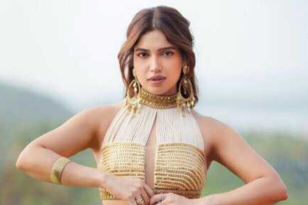 Bhumi Pednekar posing in traditional outfit flaunting toned abs