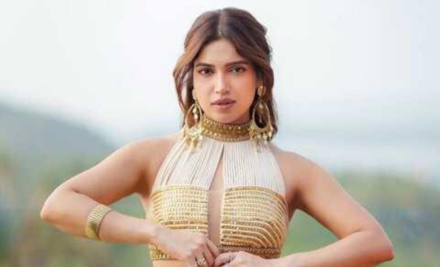 Bhumi Pednekar posing in traditional outfit flaunting toned abs