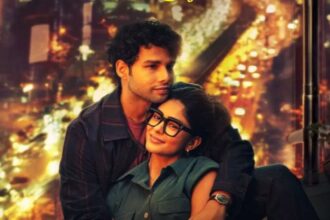 Siddhant Chaturvedi and Mrunal Thakur in Do Deewane Sheher Mein