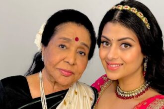 Zanai Bhosle tribute Asha Bhosle funeral emotional post