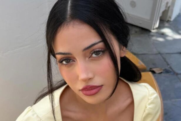Hunterfly 2026 04 07 215441 Cindy Kimberly butter yellow dress